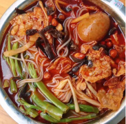 螺螄粉發(fā)現(xiàn)煙頭？食品安全記心中